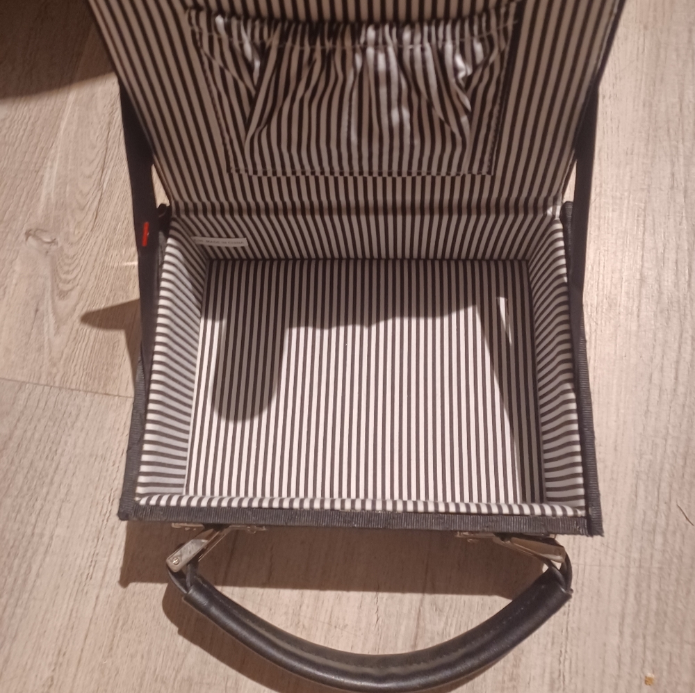 Rush Hour Handbag - Picture 3 of 5